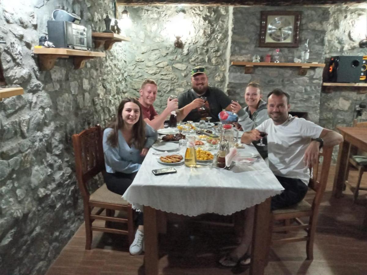 Отель Bujtina Carku Тети Экстерьер фото