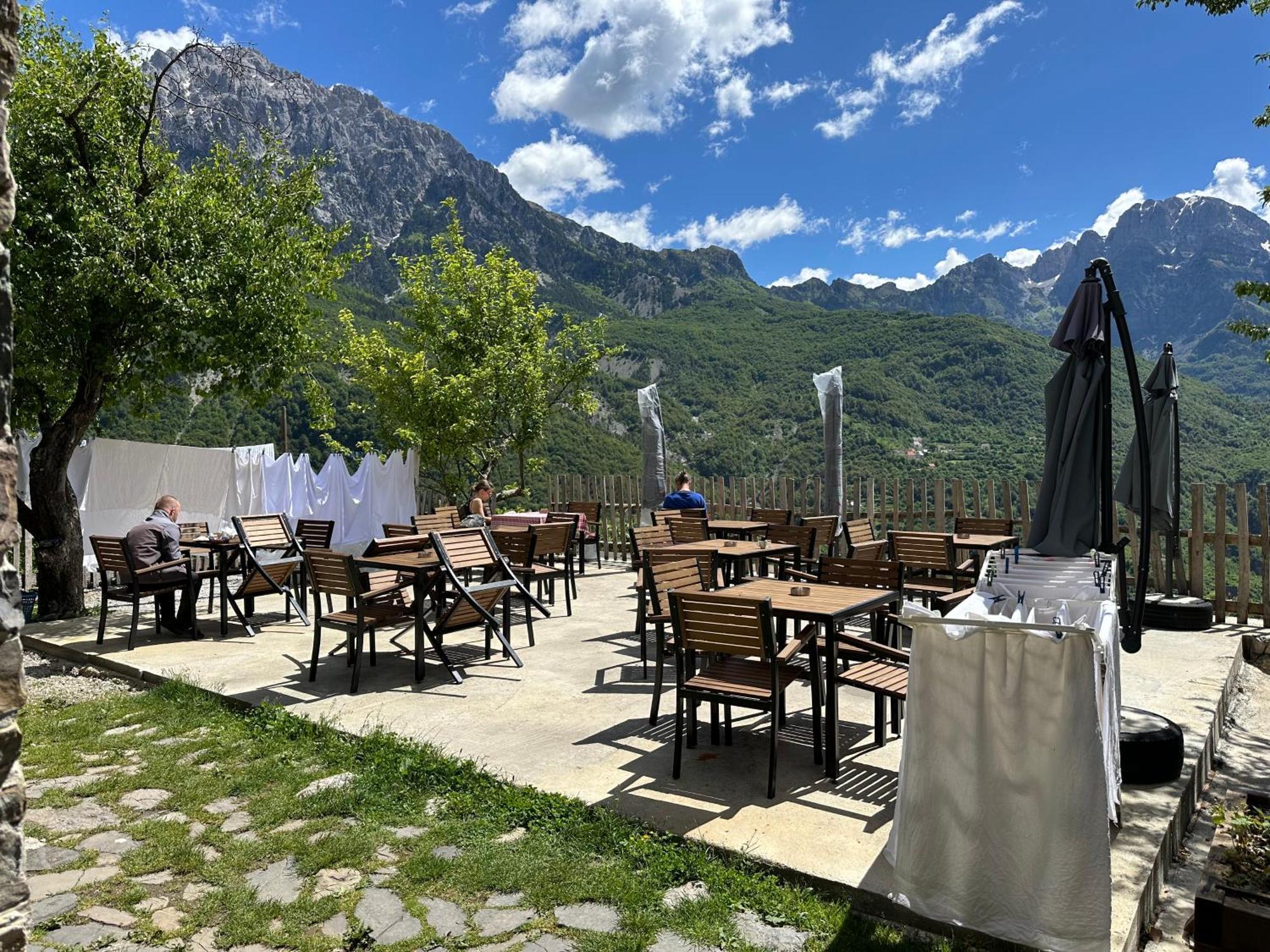 Отель Bujtina Carku Тети Экстерьер фото